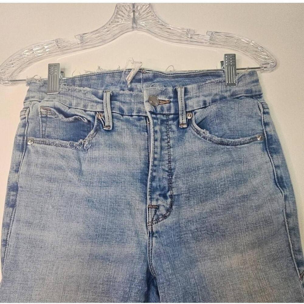 Good American GLRE075T Light Wash Destroyed Hem High-Rise Skinny Jeans 4/27 - Picture 4 of 10